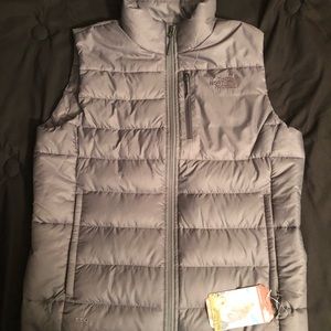 North face zip up vest WARM