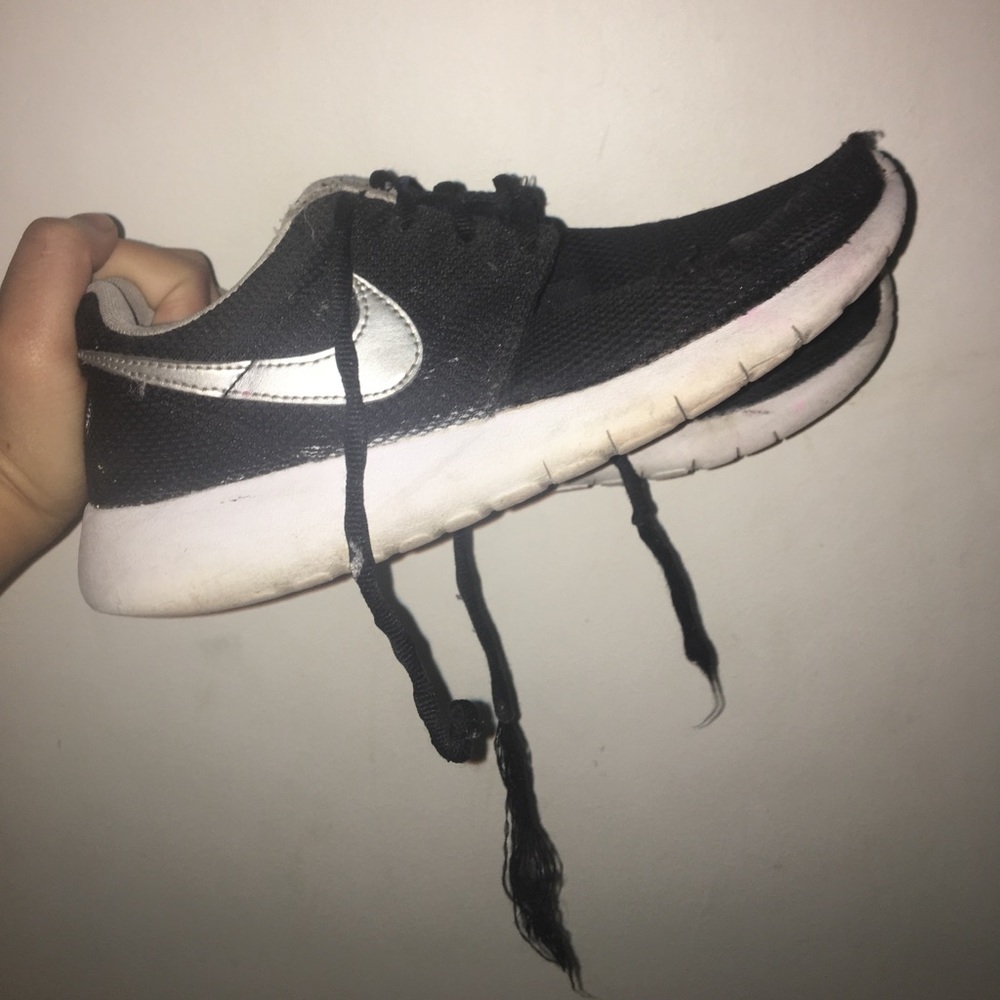 nike roshes