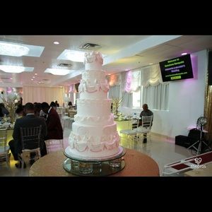 Meet your Posher, Emmanuel