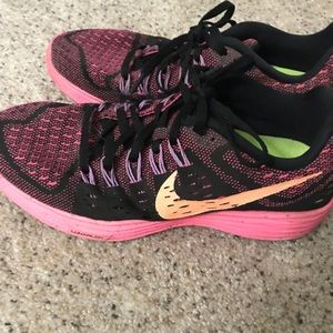 Nike CrossTraining Lunar Glide Size 8! PINK