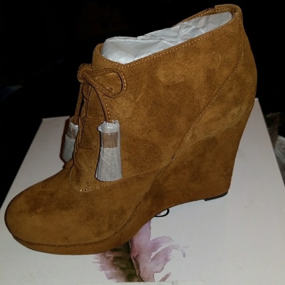 Jessica Simpson Shoes - Women's Boots