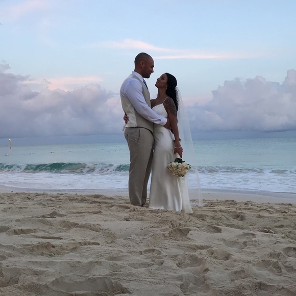 Meet your Posher, Amy - Picture 1 of 1