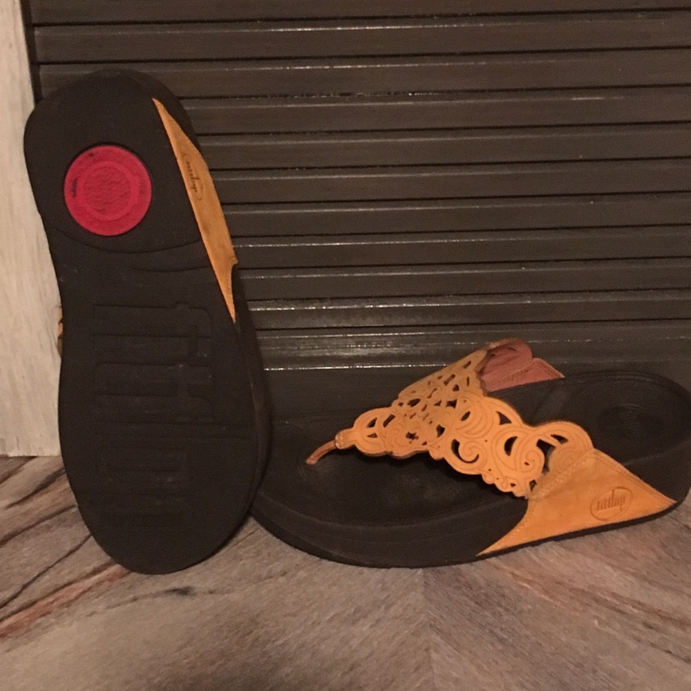 Fitflop gold sandals
