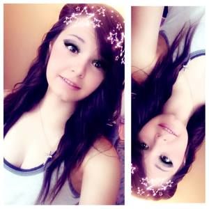 Meet your Posher, Alyxandra