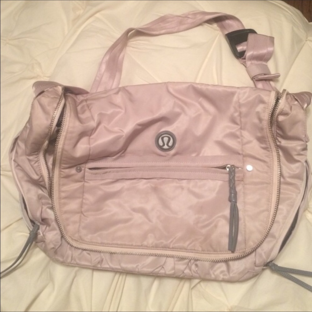 Lululemon duffle bag