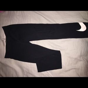 Nike Crop Leggings