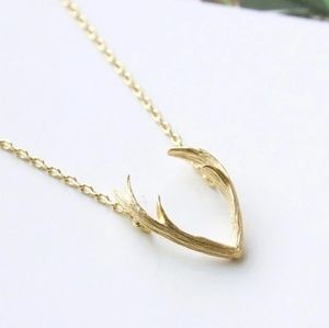 Elegant Antler Horn Necklace