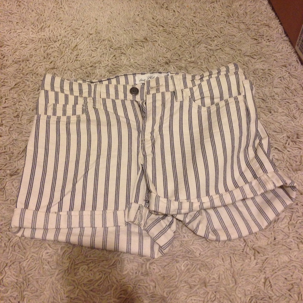 H&M stripped shorts