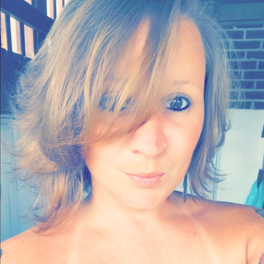 Meet your Posher, Christine