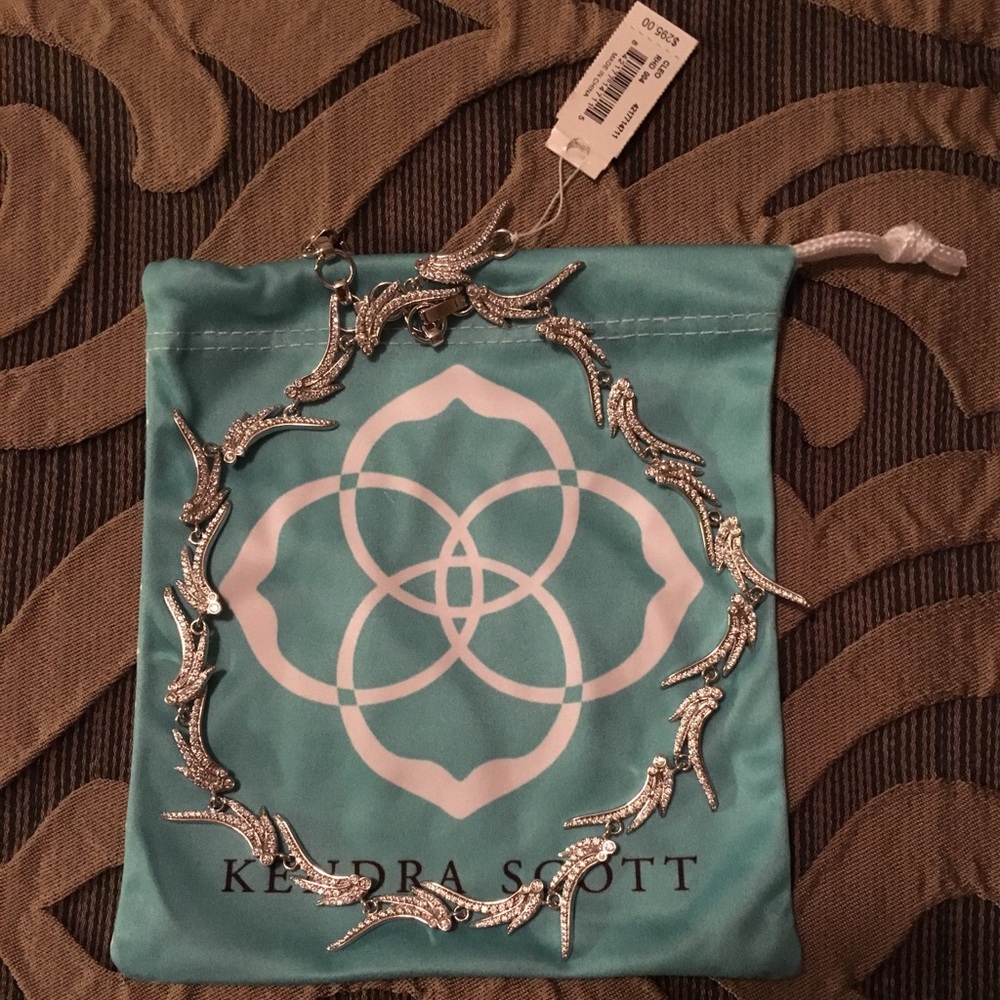 NWT Kendra Scott Cleo