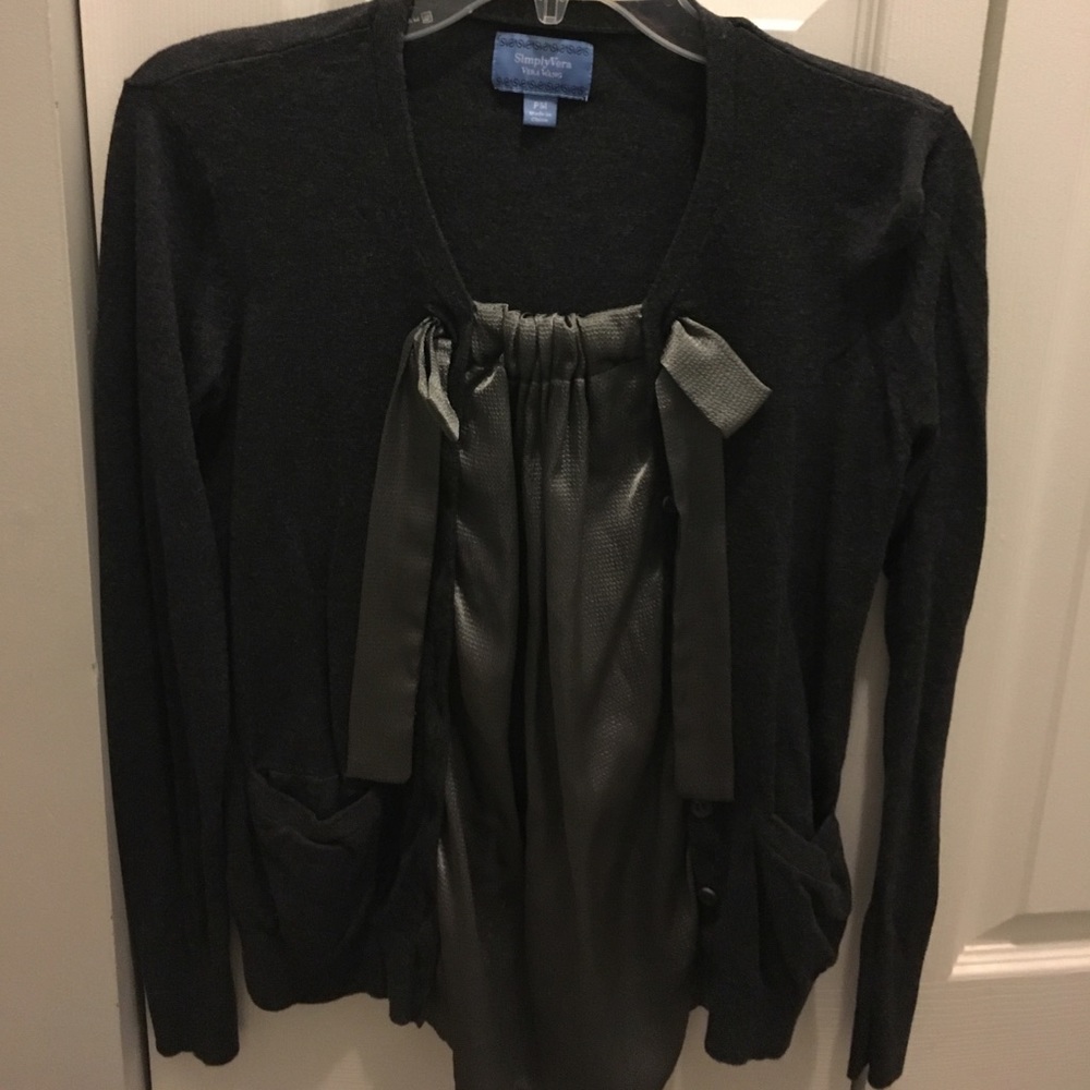 Simply Vera Wang petite medium grey blouse/sweater