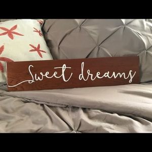 Sweet dreams bedroom decor