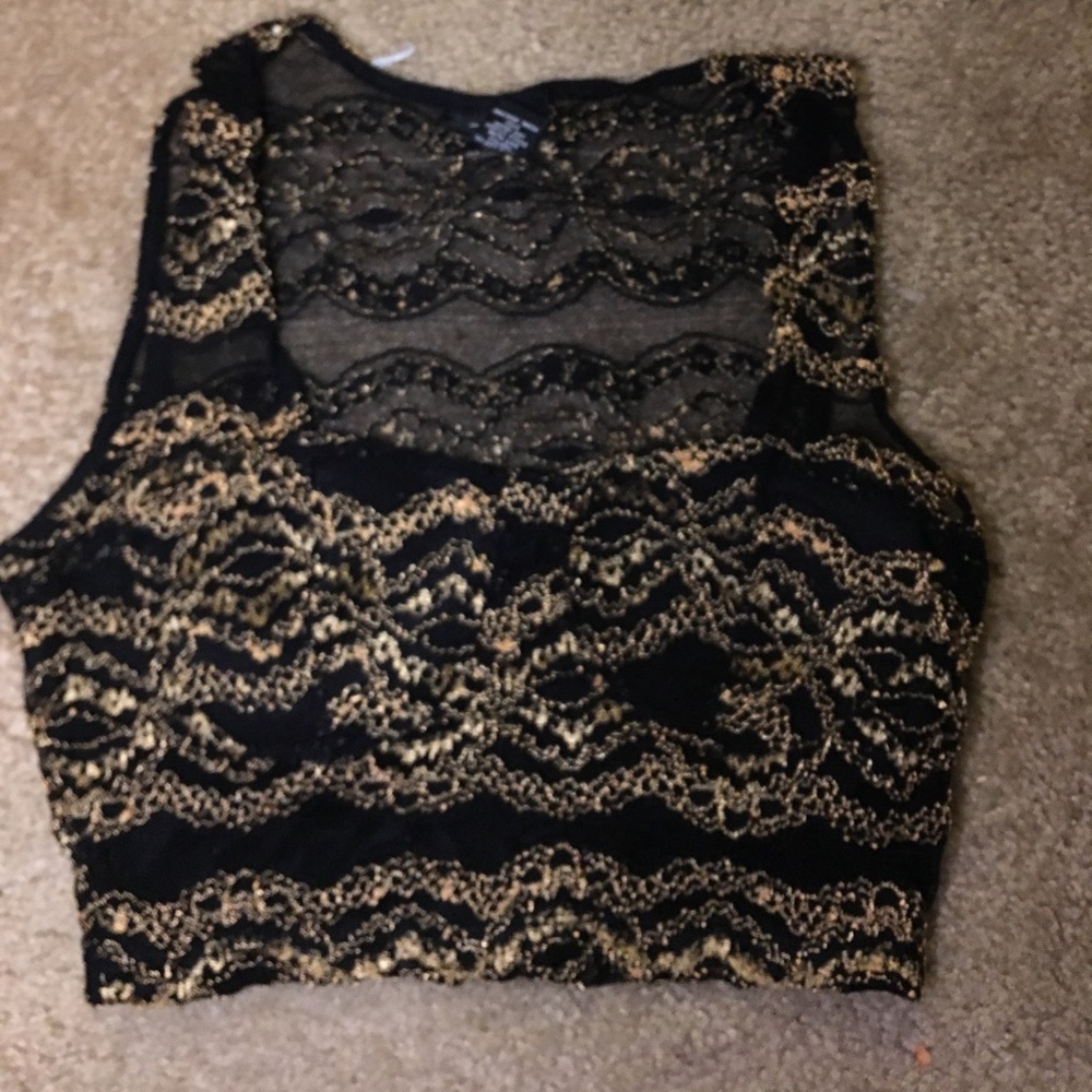 Black and Gold crop top