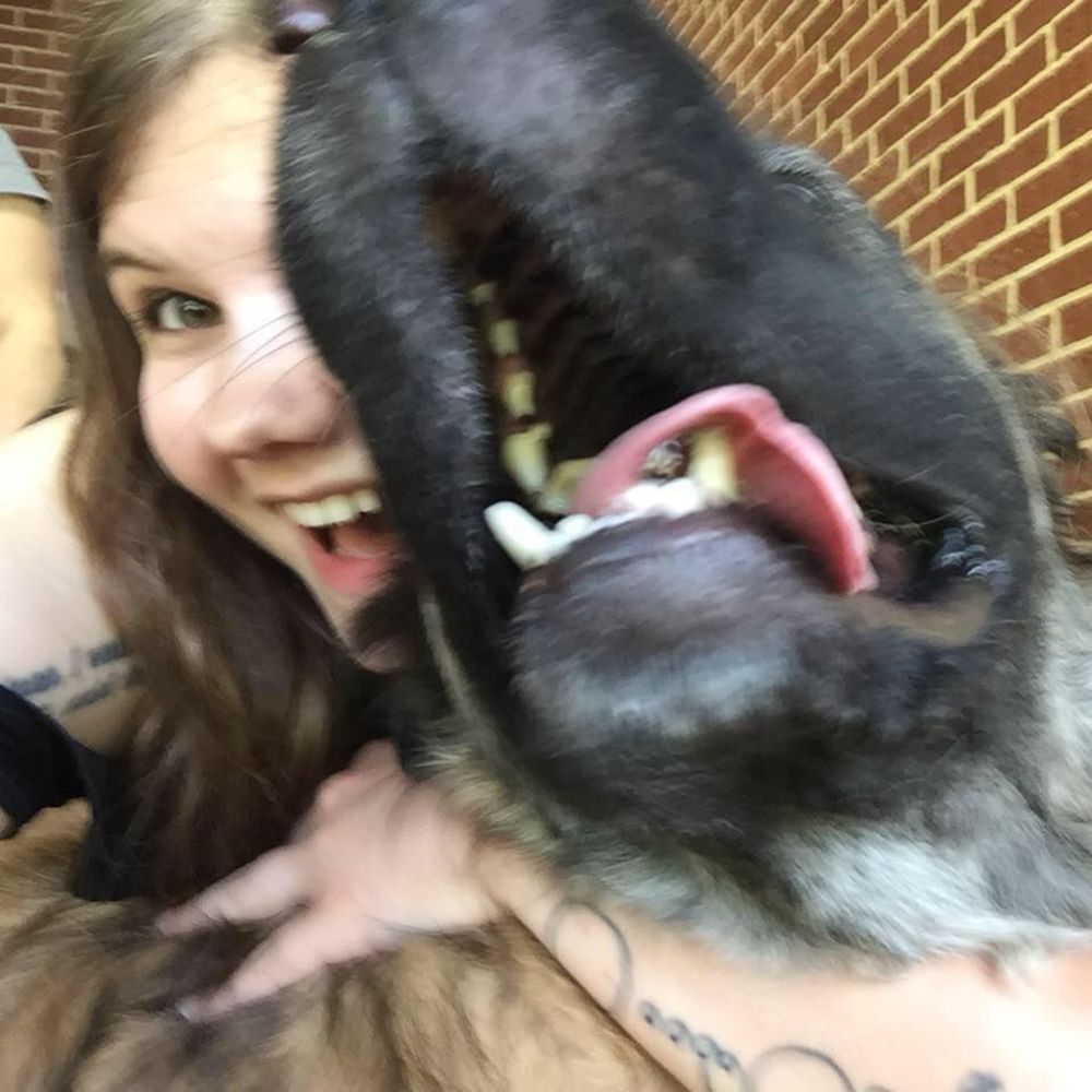 Meet your Posher, Hannah