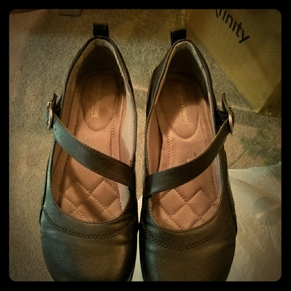 Black flats