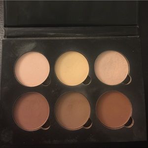 Anastasia contour kit light to medium