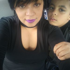 Meet your Posher, Damaris