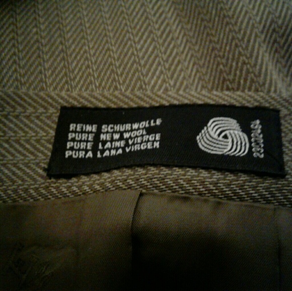 Vintage Escada skirt - Picture 8 of 8