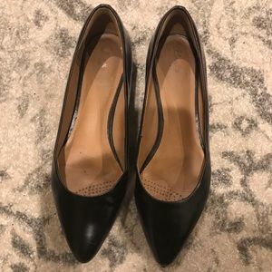 Clark’s Artisan Leather Flats