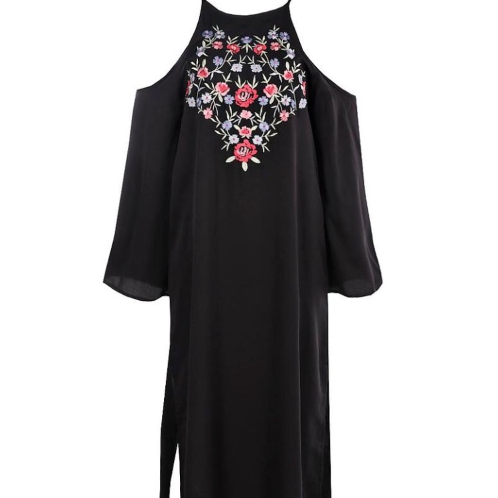 🆕 Cold Shoulder Embroidered Boho dress