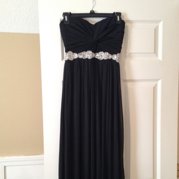 Black Formal Dress - Picture 5 of 5