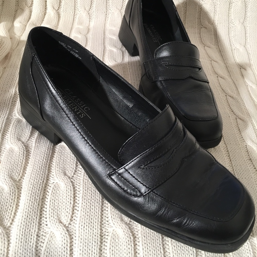 Classic Elements Black Loafer