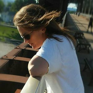 Meet your Posher, Ange