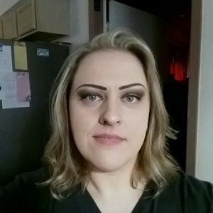 Meet your Posher, Lonna