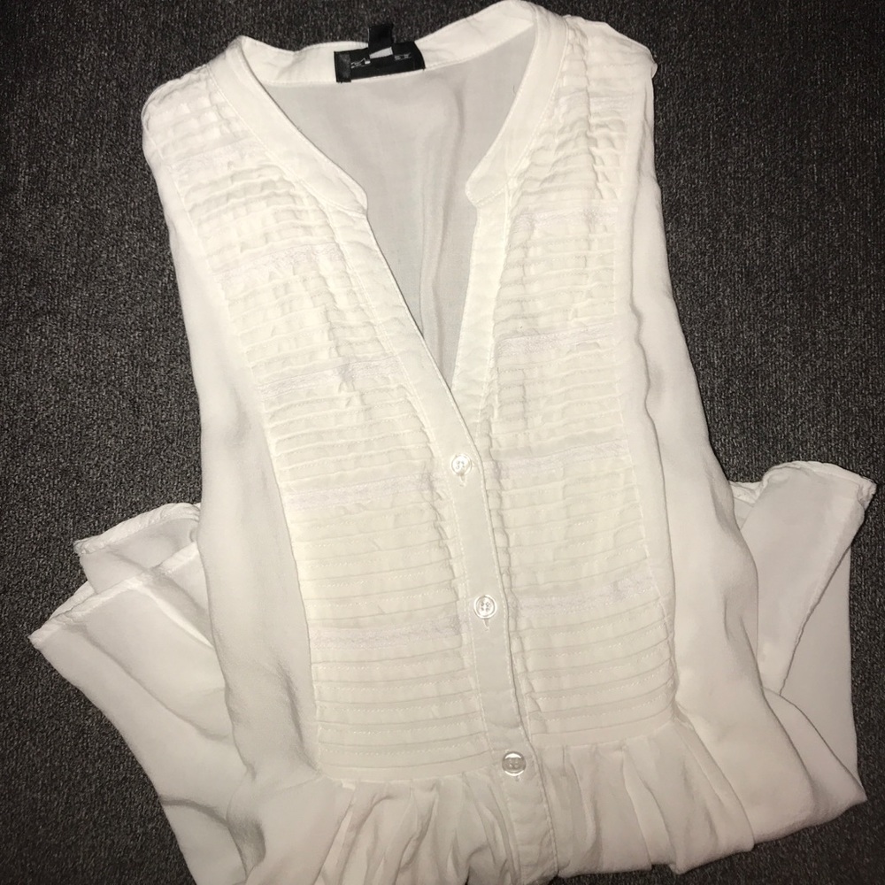 SALE!! ✨Spense White Blouse ✨