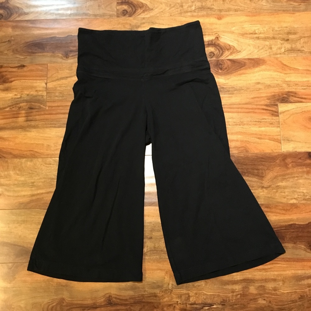 Maternity Wide Leg Gaucho Capri Pants