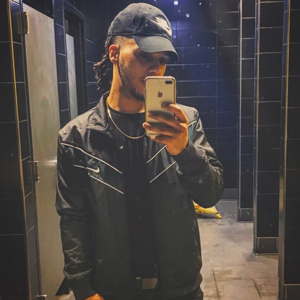 Meet your Posher, Jaron ✌🏽🤑