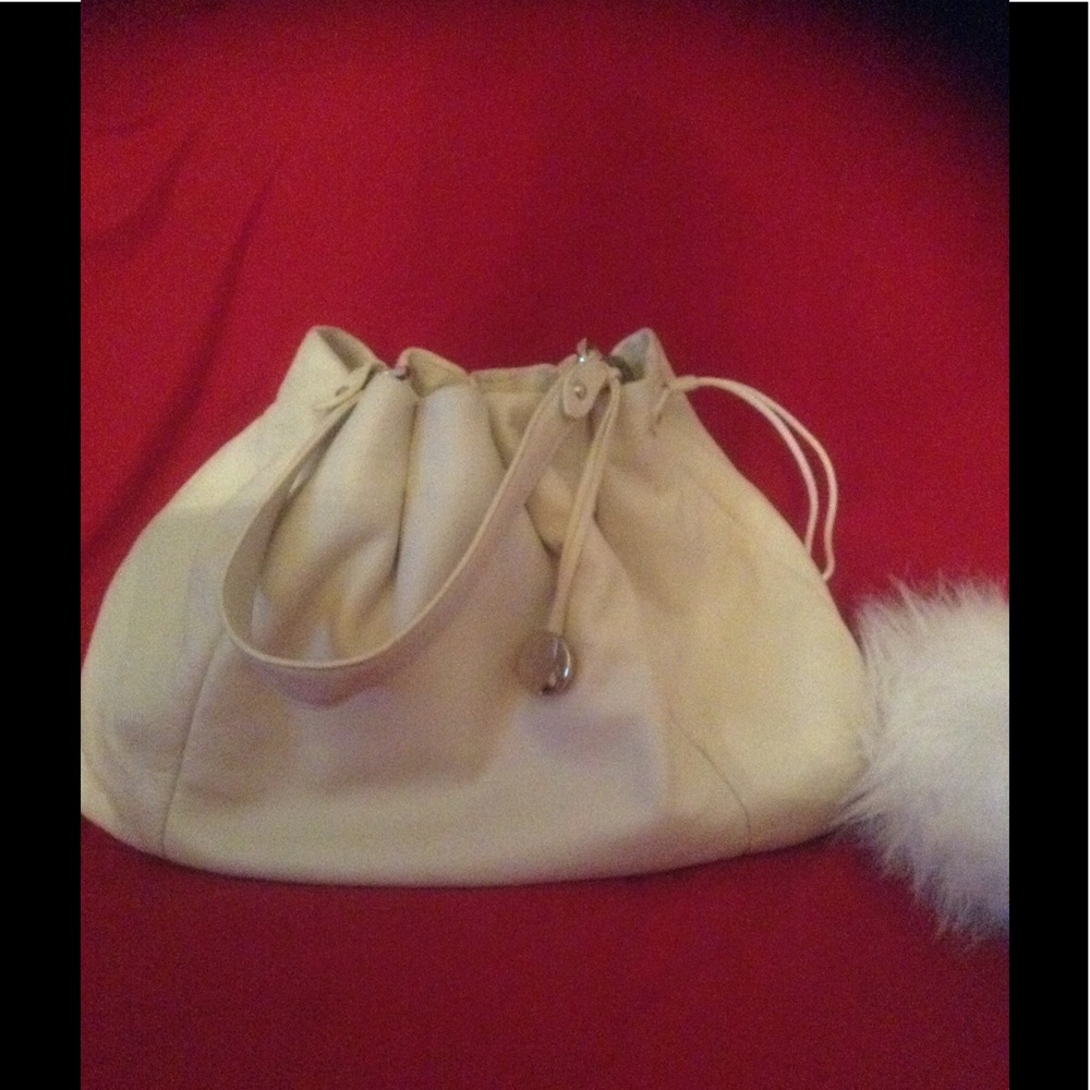 SALE 🌺💯% Auth.FURLA leather large tote w/dustbag