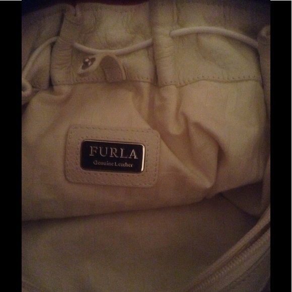SALE 🌺💯% Auth.FURLA leather large tote w/dustbag - Picture 4 of 7