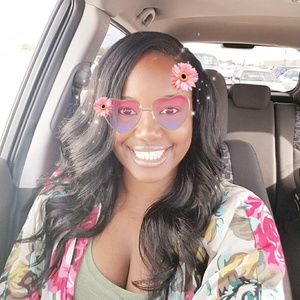 Meet your Posher, Kimberly