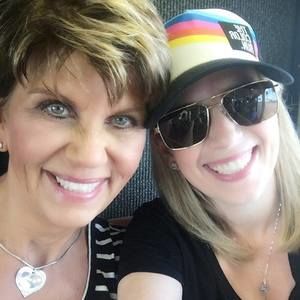 Meet your Posher, Carla