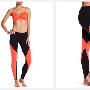 New with tags Alo Yoga Illusion pants