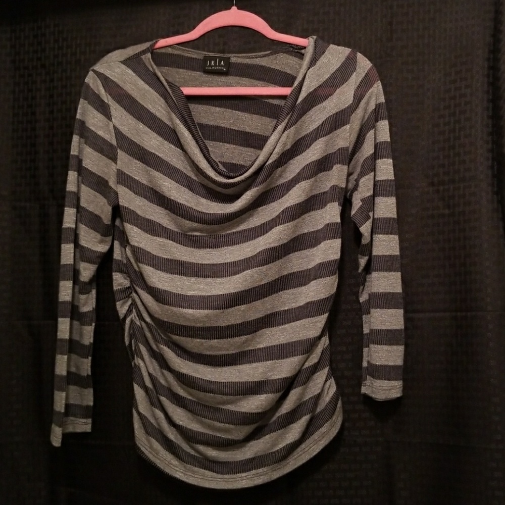 JKLA California Black and Grey Top