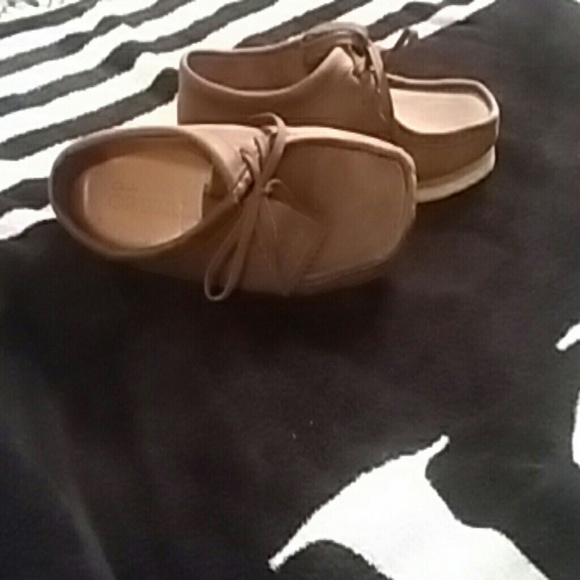 Clarks - Picture 2 of 3