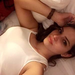 Meet your Posher, Adriana