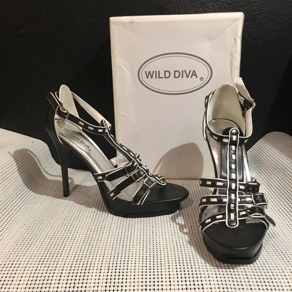 Wild Diva Black / White Platform Stilettos  8.5