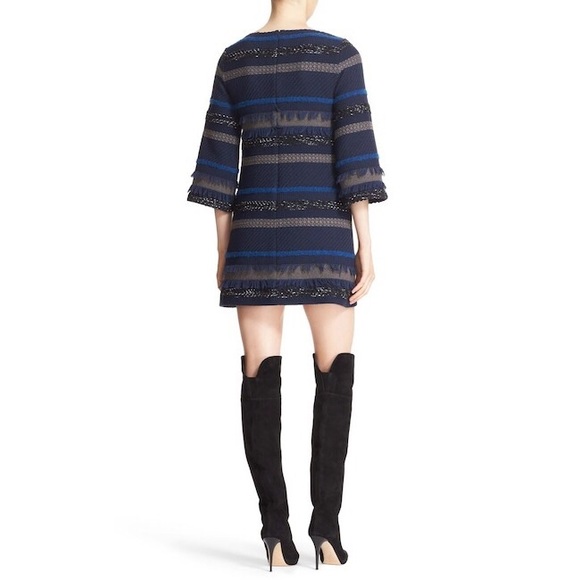 BNWT Alice+Olivia Evelina Bell Sleeve Shift Dress - Picture 2 of 6