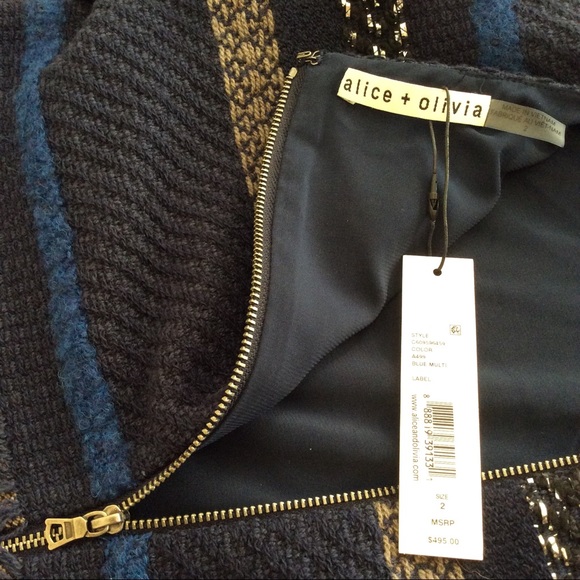 BNWT Alice+Olivia Evelina Bell Sleeve Shift Dress - Picture 6 of 6