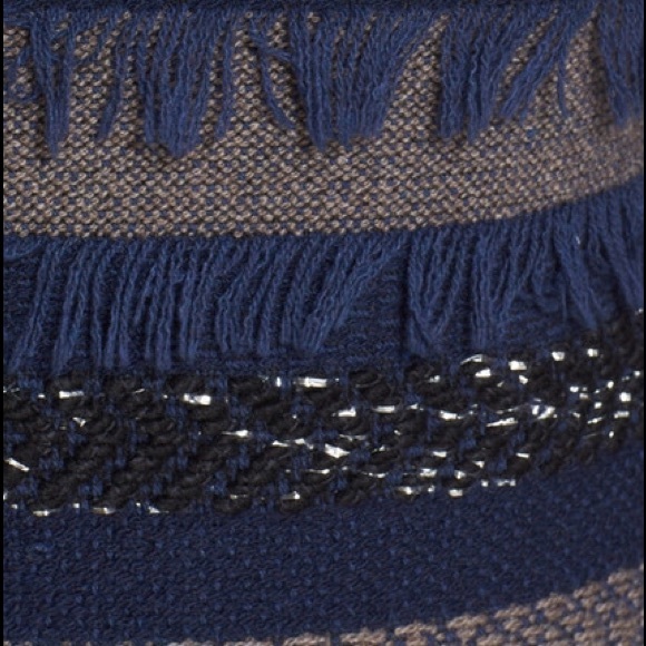 BNWT Alice+Olivia Evelina Bell Sleeve Shift Dress - Picture 4 of 6