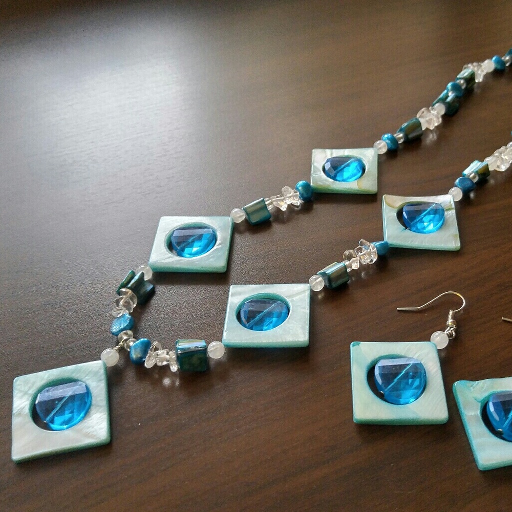 Shell and Glass Jewelry Set