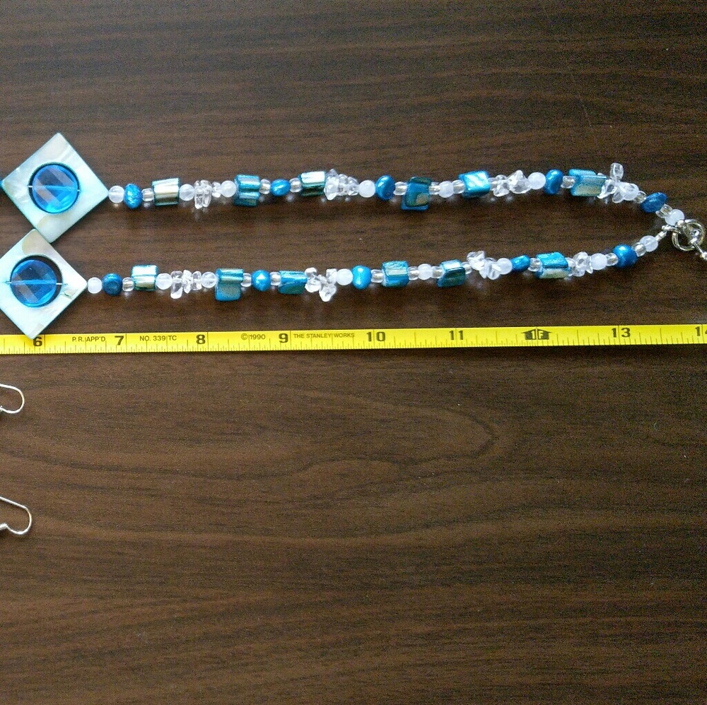 Shell and Glass Jewelry Set - Picture 5 of 5