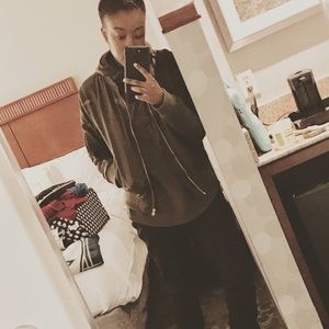 Meet your Posher, Treeasure