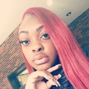 Meet your Posher, Briana