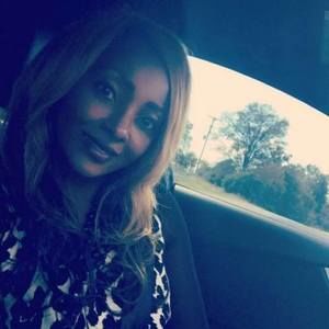 Meet your Posher, Adrienne