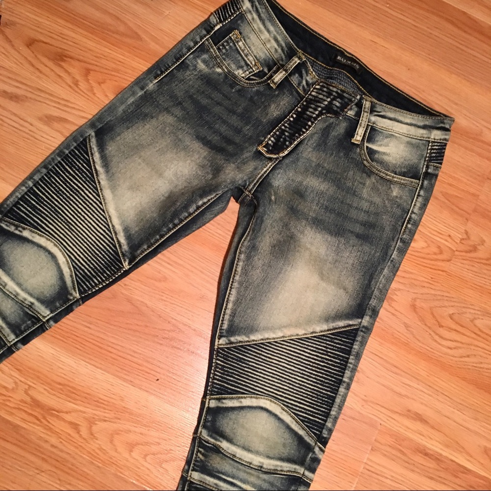 Women Consigned  Balmain Jeans