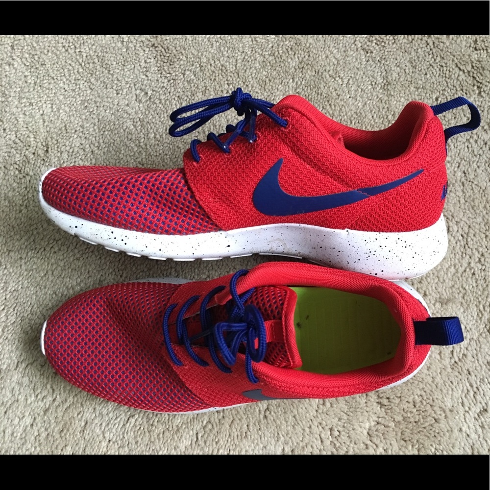 Nike Roshe women’s custom size 9